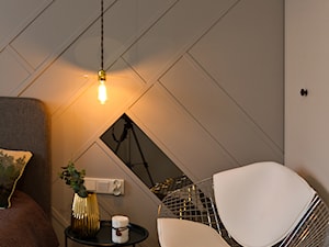 Mieszkanie I - Cztery Oceany Gdańsk - Średnia szara z panelami tapicerowanymi sypialnia, styl nowoczesny - zdjęcie od Autors.KA