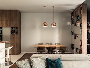 Apartament - Garnizon - Średnia biała czarna jadalnia w salonie w kuchni, styl nowoczesny - zdjęcie od Autors.KA