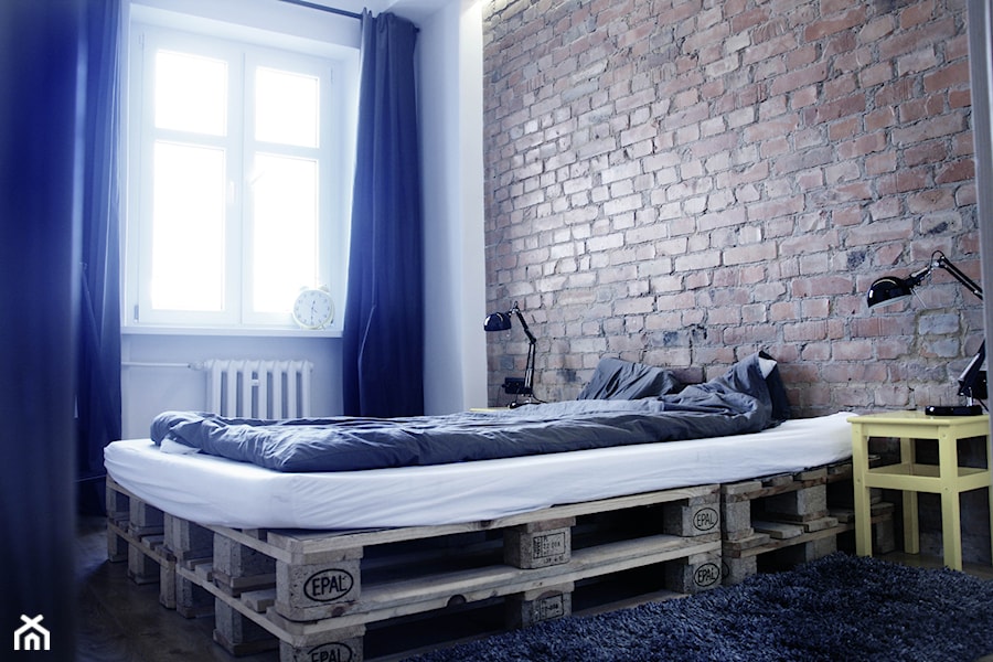 Industrialne mieszkanie - Śródmieście Gdynia - Mała sypialnia, styl industrialny - zdjęcie od Autors.KA