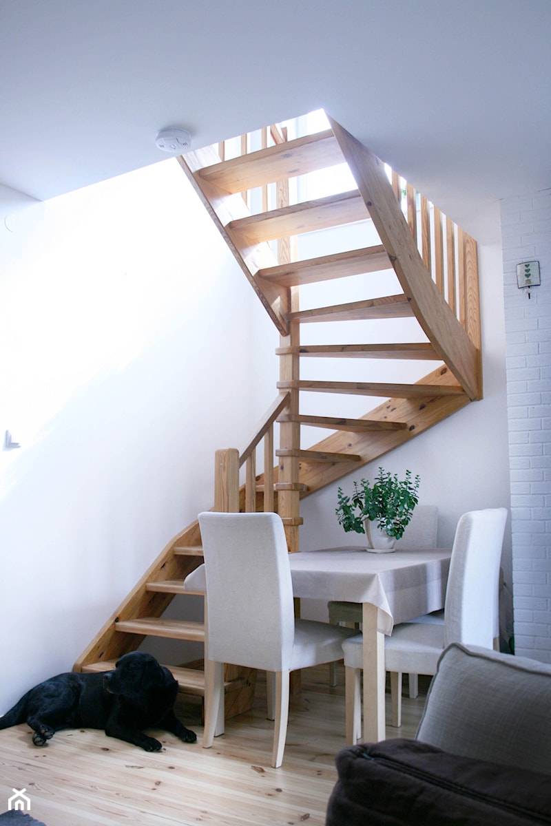 Mieszkanie - Gdynia Kack - Mała biała jadalnia w salonie, styl skandynawski - zdjęcie od Autors.KA