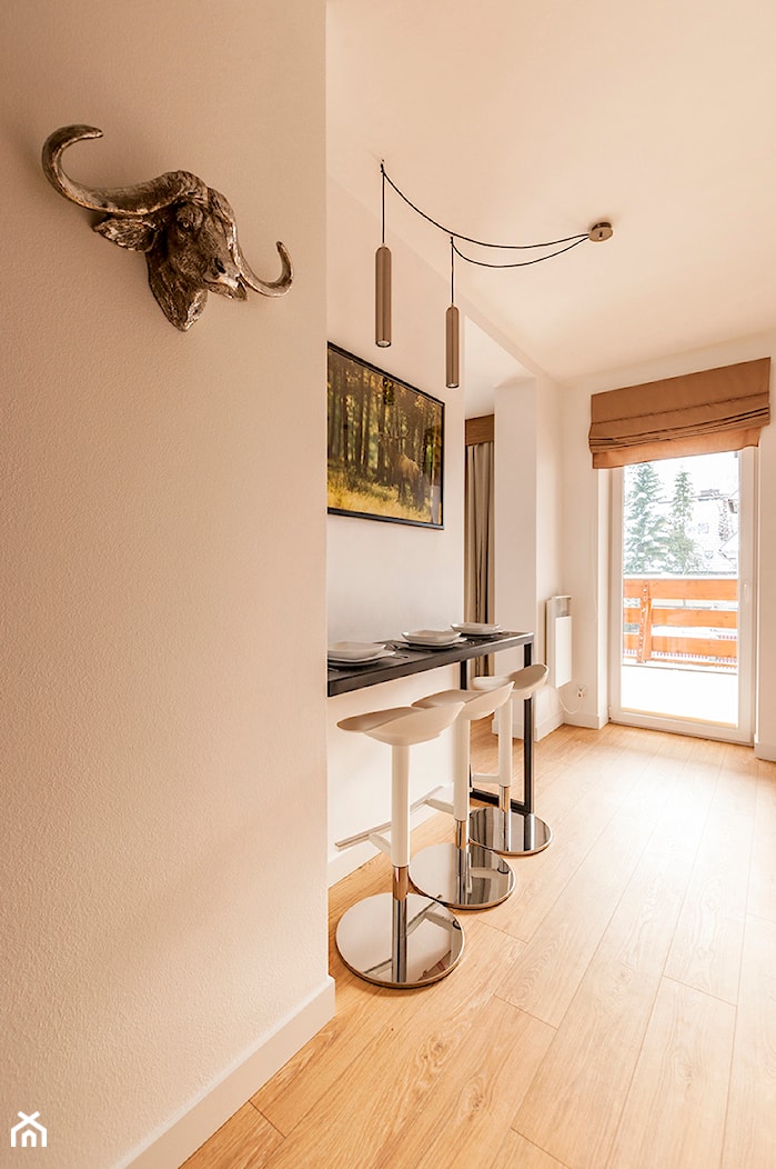 Apartament Lazurowy - Mała biała jadalnia jako osobne pomieszczenie - zdjęcie od LEW ARCHITEKCI - Homebook