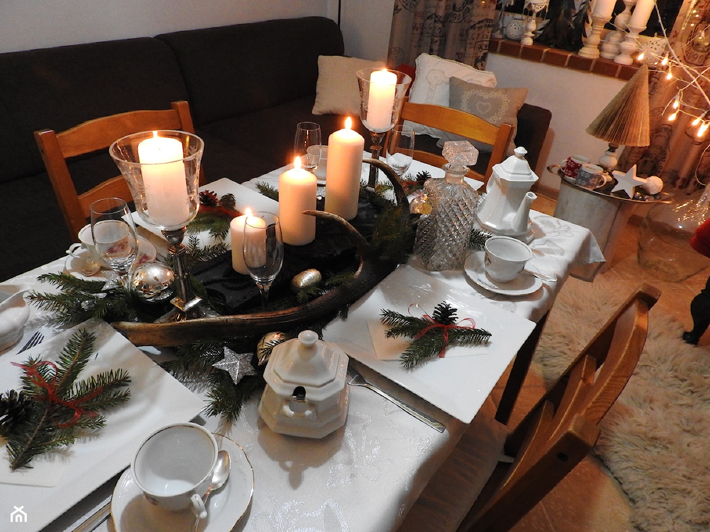 #mojeswieta - Średnia biała jadalnia w salonie - zdjęcie od Monika Żmuda 2 - Homebook