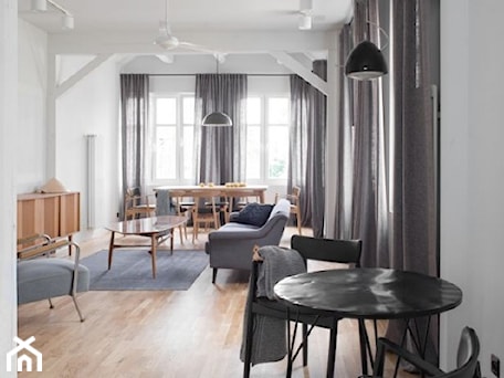 Aranżacje wnętrz - Salon: Wakacyjny apartament w Międzyzdrojach II - Salon, styl minimalistyczny - Loft Kolasiński. Przeglądaj, dodawaj i zapisuj najlepsze zdjęcia, pomysły i inspiracje designerskie. W bazie mamy już prawie milion fotografii!