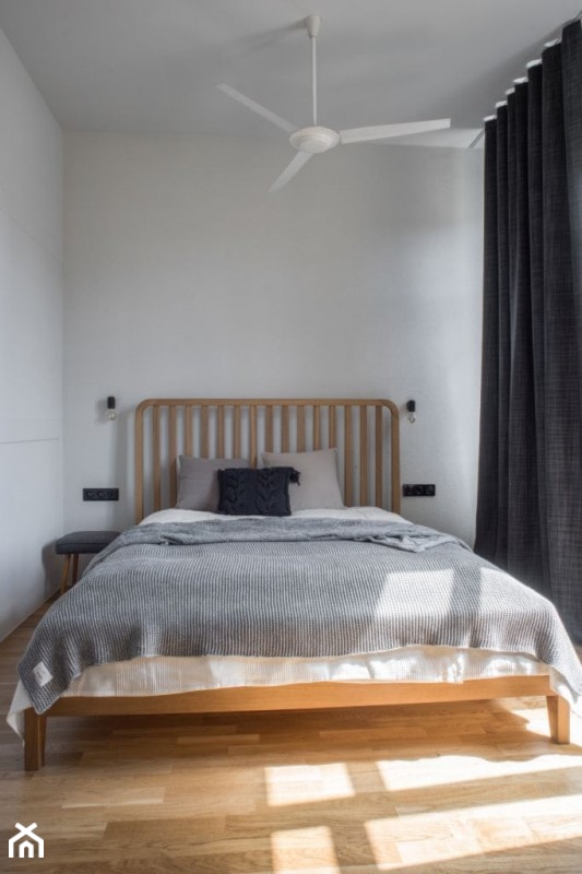 Wakacyjny apartament w Międzyzdrojach II - Sypialnia, styl skandynawski - zdjęcie od Loft Kolasiński