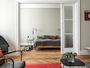Sypialnia bez okna – jak funkcjonalnie urządzić nietypowe wnętrze?