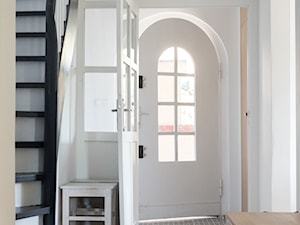 Dom na Pogodnie - Hol / przedpokój, styl skandynawski - zdjęcie od Loft Kolasiński