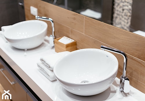 EVOLUXURY- PENTHOUSE Z SAUNĄ - Z dwoma umywalkami łazienka, styl nowoczesny - zdjęcie od EVOLUXURY DESIGN ARKADIUSZ JASKOLSKI