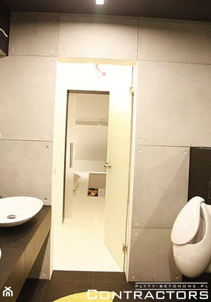 Płyty betonowe w łazience - zdjęcie od CONTRACTORS beton architektoniczny