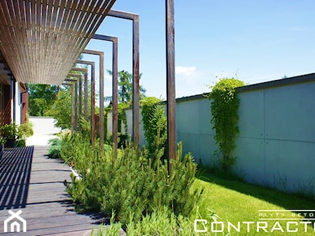 Aranżacje wnętrz - Ogród: Nowoczesne ogrodzenia z betonu architektonicznego - CONTRACTORS beton architektoniczny. Przeglądaj, dodawaj i zapisuj najlepsze zdjęcia, pomysły i inspiracje designerskie. W bazie mamy już prawie milion fotografii!