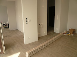 Wykończenie mieszkania developerskiego - zdjęcie od iNTERIOR