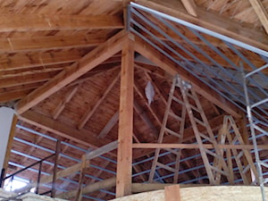 Kompleksowa zabudowa skomplikowanego poddasza dachu kopertowego . - zdjęcie od iNTERIOR