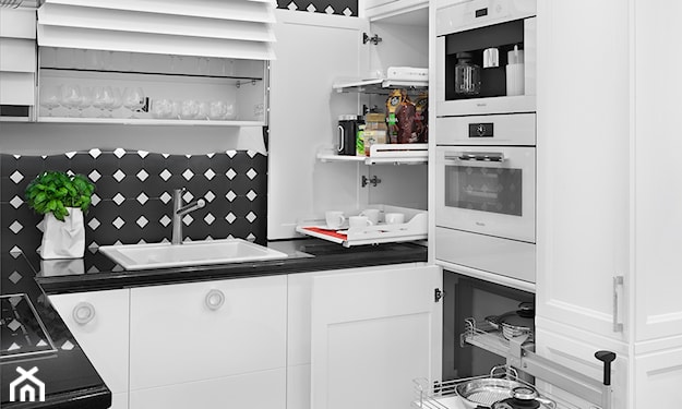 pojemne szuflady w nowoczesnej kuchni