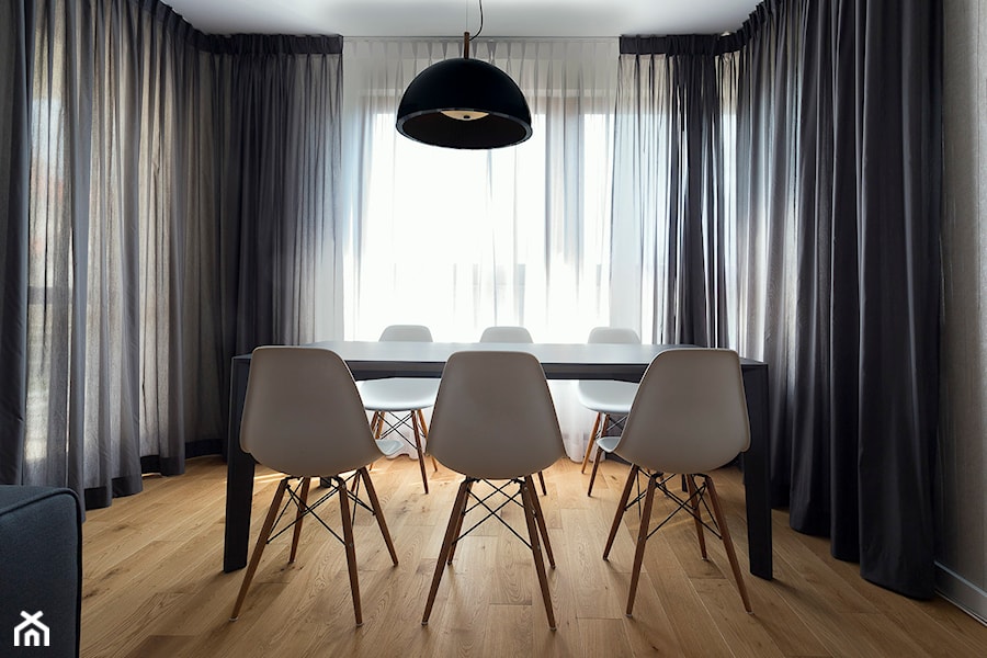 Mieszkanie na Białołęce - Średnia szara jadalnia w salonie, styl nowoczesny - zdjęcie od Jacek Tryc-wnętrza