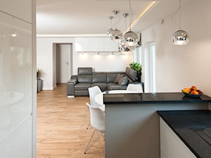 Realizacja mieszkanie Kraów - Średni biały salon z kuchnią z jadalnią, styl nowoczesny - zdjęcie od All Design Agnieszka Lorenc