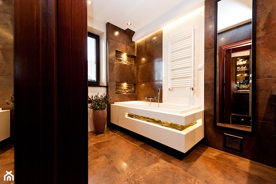 łazienka z kamieniem 2 - Średnia z lustrem z punktowym oświetleniem łazienka z oknem, styl tradycyjny - zdjęcie od All Design Agnieszka Lorenc