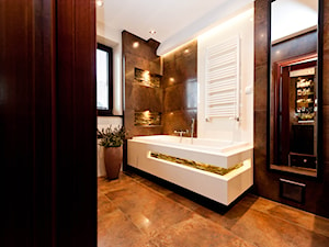 Metamorfoza łazienki - Duża z marmurową podłogą z punktowym oświetleniem łazienka z oknem, styl no ... - zdjęcie od All Design Agnieszka Lorenc