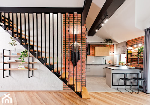 Realizacja projektu mieszkania z antresola - Schody jednobiegowe z materiałów mieszanych, styl industrialny - zdjęcie od All Design Agnieszka Lorenc