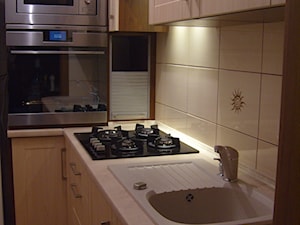 Kuchnia w bloku. - Kuchnia, styl minimalistyczny - zdjęcie od olbrajt