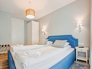 Nadmorskie klimaty - Średnia sypialnia, styl tradycyjny - zdjęcie od Flow Interiors Franiak&Caturowa