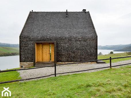 Aranżacje wnętrz - Domy: Mountain Cottage - budynek - Nowoczesne domy, styl nowoczesny - exterio. Przeglądaj, dodawaj i zapisuj najlepsze zdjęcia, pomysły i inspiracje designerskie. W bazie mamy już prawie milion fotografii!