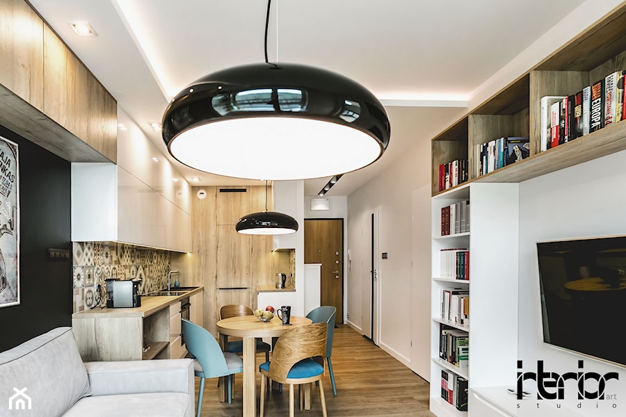 Realizacja małego apartamentu 42 m2 Kolorowy Gocław - Salon, styl skandynawski - zdjęcie od interior art studio