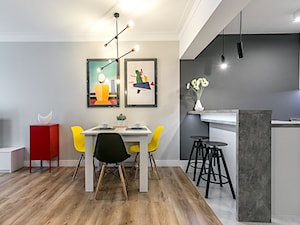 Apartament Szewska w Lublinie - Mała szara jadalnia w kuchni, styl minimalistyczny - zdjęcie od interior art studio