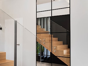 Realizacja domu jednorodzinnego - Hol / przedpokój, styl nowoczesny - zdjęcie od interior art studio