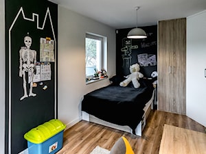 Sesja zdjęciowa nowoczesnego dwupoziomowego apartamentu w Lublinie - Duży czarny szary pokój dziecka dla dziecka dla nastolatka dla chłopca dla dziewczynki, styl nowoczesny - zdjęcie od interior art studio