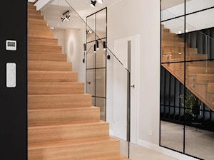 Realizacja domu jednorodzinnego - Schody, styl nowoczesny - zdjęcie od interior art studio