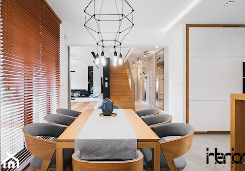 Realizacja domu jednorodzinnego - Jadalnia, styl nowoczesny - zdjęcie od interior art studio