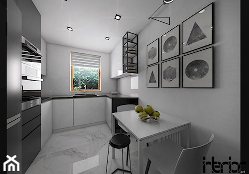 Apartament młodzieżowy - Średnia zamknięta z kamiennym blatem szara z zabudowaną lodówką z nablatowym zlewozmywakiem kuchnia w kształcie litery u z oknem, styl nowoczesny - zdjęcie od interior art studio