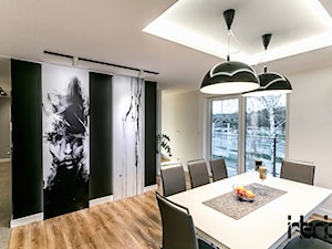 Sesja zdjęciowa nowoczesnego dwupoziomowego apartamentu w Lublinie - Jadalnia, styl nowoczesny - zdjęcie od interior art studio