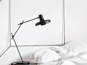 LAMPA STOŁOWA ARIGATO w kolorze czarnym - zdjęcie od KloshArt lampy industrialne