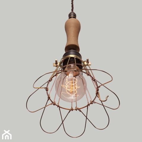 Lampa Cage Brass Flower z drewnianym uchwytem - zdjęcie od KloshArt lampy industrialne