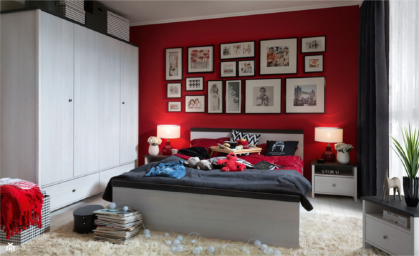 Porto - Średnia biała czerwona sypialnia - zdjęcie od Black Red White - Homebook