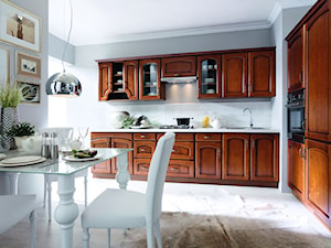 kuchnie - Duża otwarta z zabudowaną lodówką kuchnia w kształcie litery l z oknem, styl tradycyjny - zdjęcie od Black Red White