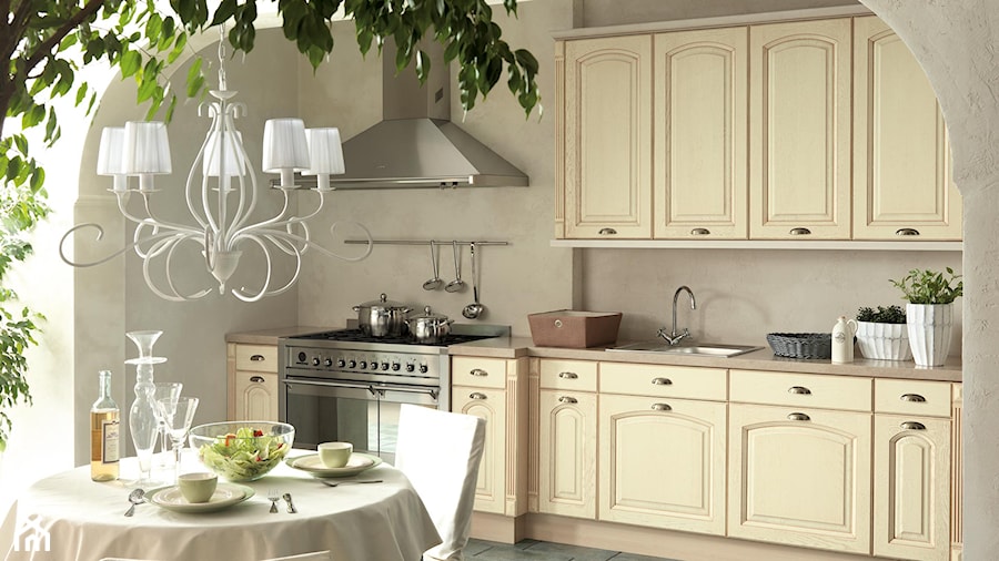 kuchnie - Duża otwarta z salonem z lodówką wolnostojącą kuchnia jednorzędowa, styl prowansalski - zdjęcie od Black Red White