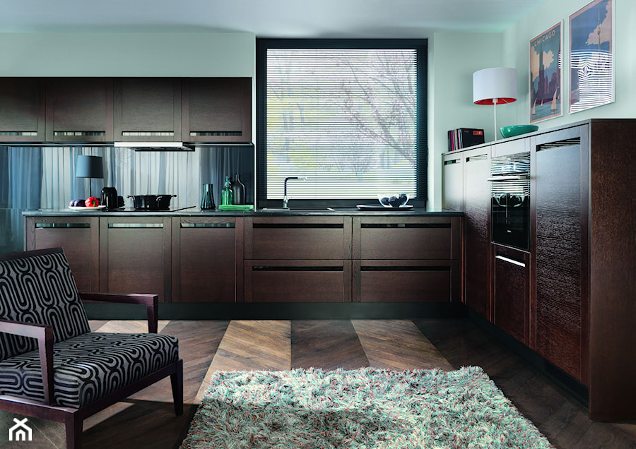 kuchnie - Średnia otwarta z salonem z kamiennym blatem zielona z zabudowaną lodówką kuchnia w kształcie litery l, styl nowoczesny - zdjęcie od Black Red White