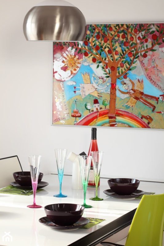 Mansarda - Mała szara jadalnia jako osobne pomieszczenie, styl nowoczesny - zdjęcie od tarna design studio