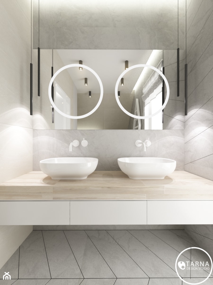 elegancki dom - Z lustrem z dwoma umywalkami z punktowym oświetleniem łazienka z oknem, styl nowoczesny - zdjęcie od tarna design studio