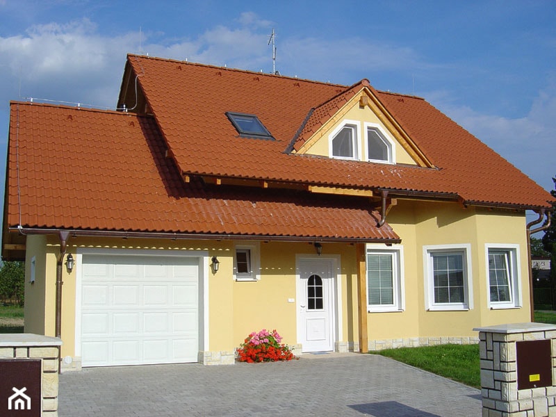 jljk - Średnie jednopiętrowe domy jednorodzinne tradycyjne murowane z dwuspadowym dachem, styl minimalistyczny - zdjęcie od Michal Tvrzník