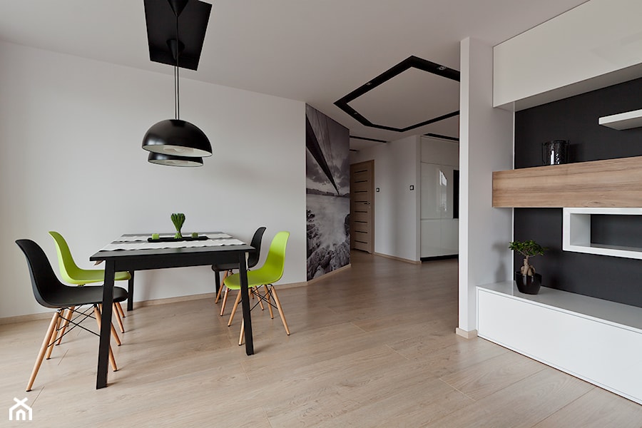 mieszkanie w Olsztynie - Średnia biała jadalnia w salonie, styl nowoczesny - zdjęcie od ap. studio architektoniczne Aurelia Palczewska