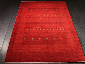 Dywany Irańskie Gabbeh; Immanlou Super w kolorze głębokiej czerwieni - zdjęcie od Sarmatia Trading - Awangardowe Wyposażenie Wnętrz