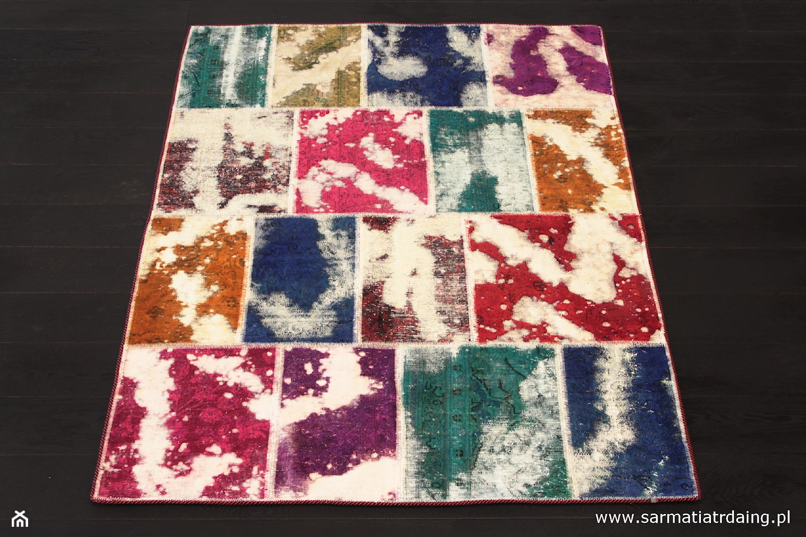 Pollock Patchwork - zdjęcie od Sarmatia Trading - Awangardowe Wyposażenie Wnętrz - Homebook