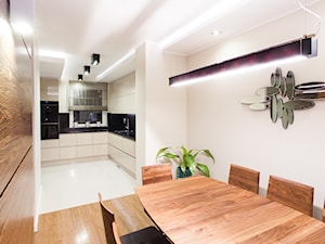 apartament - Mała beżowa jadalnia jako osobne pomieszczenie, styl nowoczesny - zdjęcie od pracowania projektowa Danieli Czachowskiej