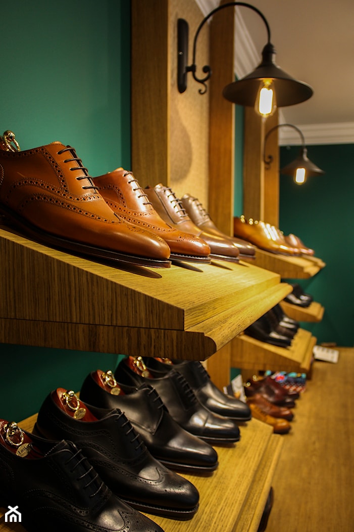 Loake Shoemakers Warszawa - zdjęcie od 370studio - Homebook