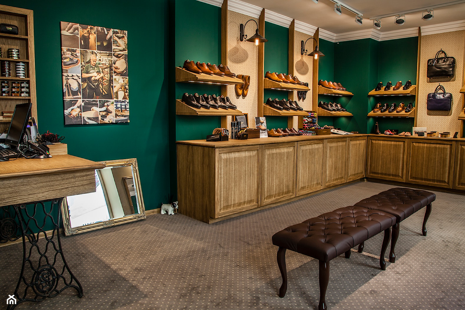 Loake Shoemakers Warszawa - zdjęcie od 370studio - Homebook