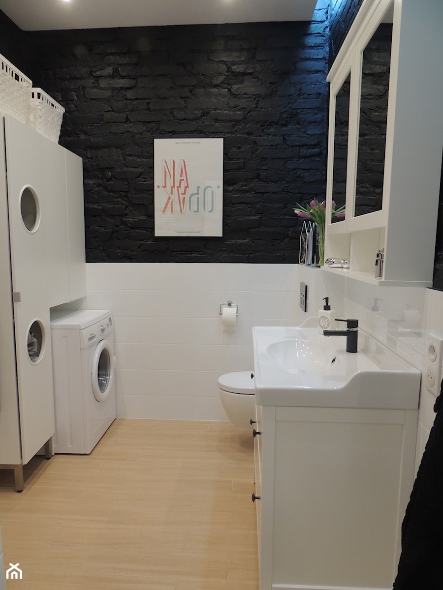 MIESZKANIE W KOSZARACH - Mała bez okna z pralką / suszarką łazienka, styl vintage - zdjęcie od Studio Projektowe RoRO interior + design