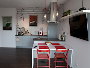 Industrialne mieszkanie z obrazami - Kuchnia, styl industrialny - zdjęcie od Studio Projektowe RoRO interior + design