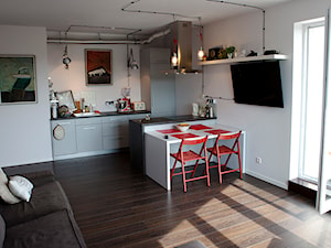 Industrialne mieszkanie z obrazami - Kuchnia - zdjęcie od Studio Projektowe RoRO interior + design